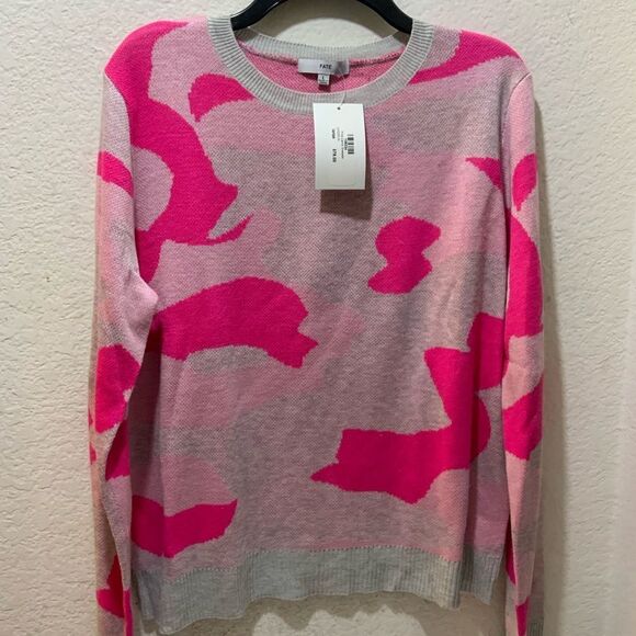 NEW Fate neon pink camo sweater.Super soft light weight size L - Picture 3 of 11